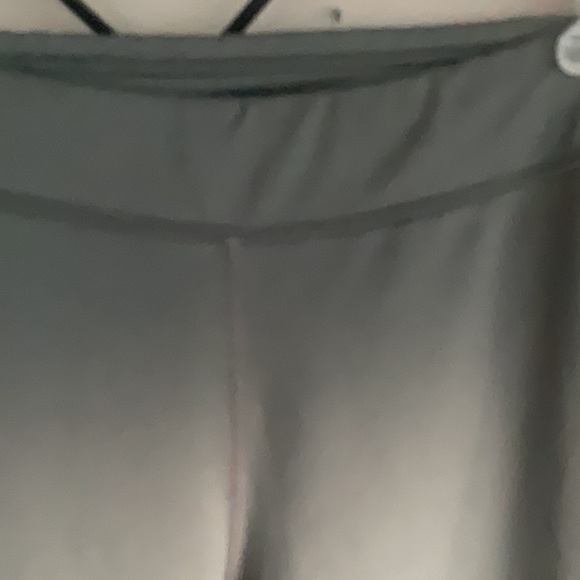 New Balance  Stylish Gray Wide-Leg Pants  ETC - Picture 3 of 6